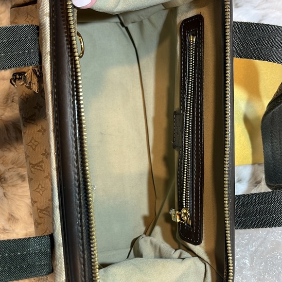 Louis Vuitton Josephine - Picture 4 of 9